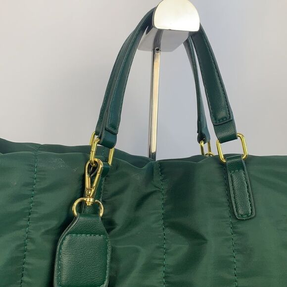 Green nylon with print strap bag - Picture 2 of 8